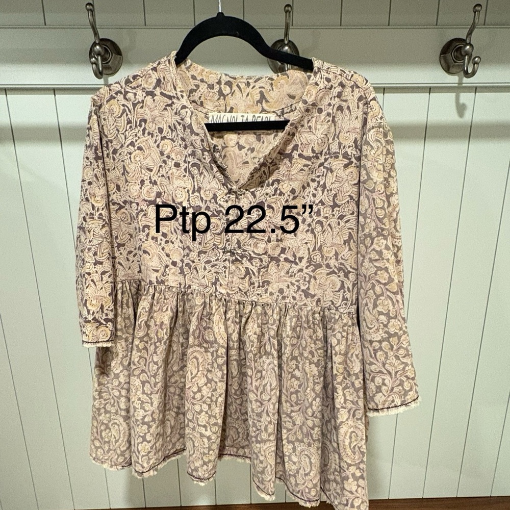Magnolia Pearl Floral Patterned Blouse